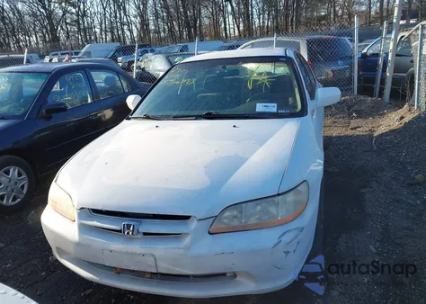 2000 Honda Accord 3.0 Lx from USA, damaged, VIN 1HGCG1643YA059947